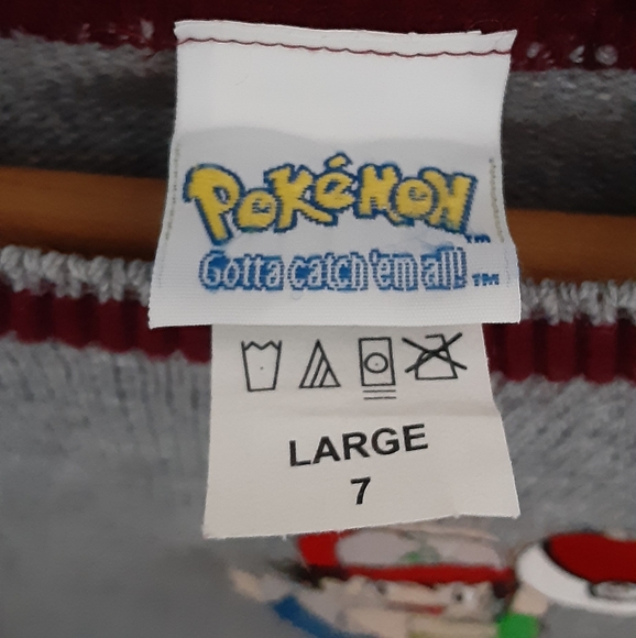 Kids Pokémon sweater and dog-tag - Picture 3 of 5